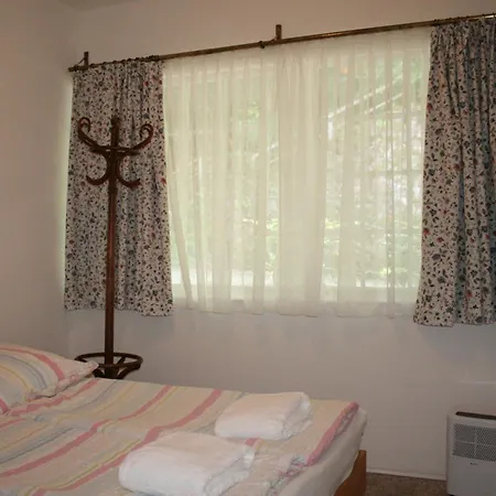 Seeappartements Excelsior Gartenpavillon Tatil Evi